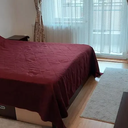 Apartament Cu 3